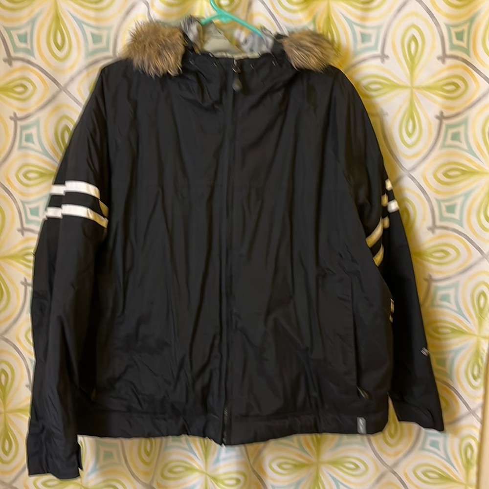 Women’s 2x faux fur hooded Columbia waterproof jacket